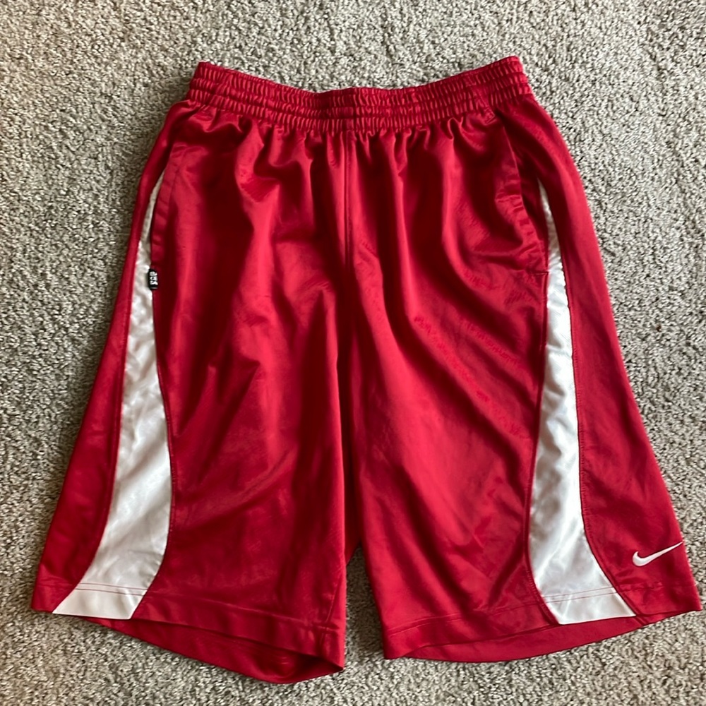 Nike Men’s red athletic shorts size medium
